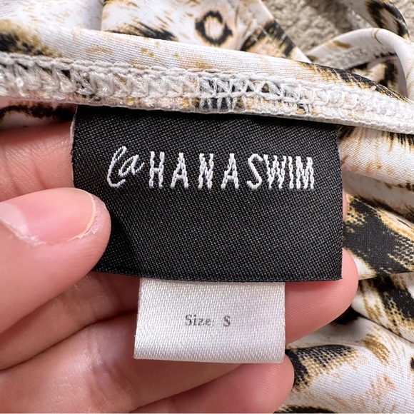 Lahana Swim Women’s Omala Cheeky One-Piece Swimsuit in Vintage Nude Leopard S - Picture 9 of 15